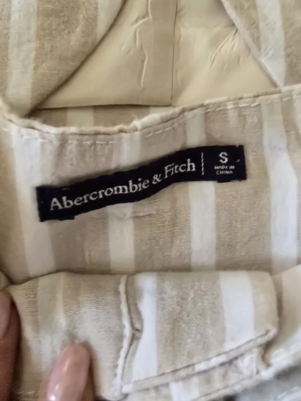 Abercrombie & Fitch Beige and White Striped Linen Blazer with Belted Shorts - Picture 2 of 3